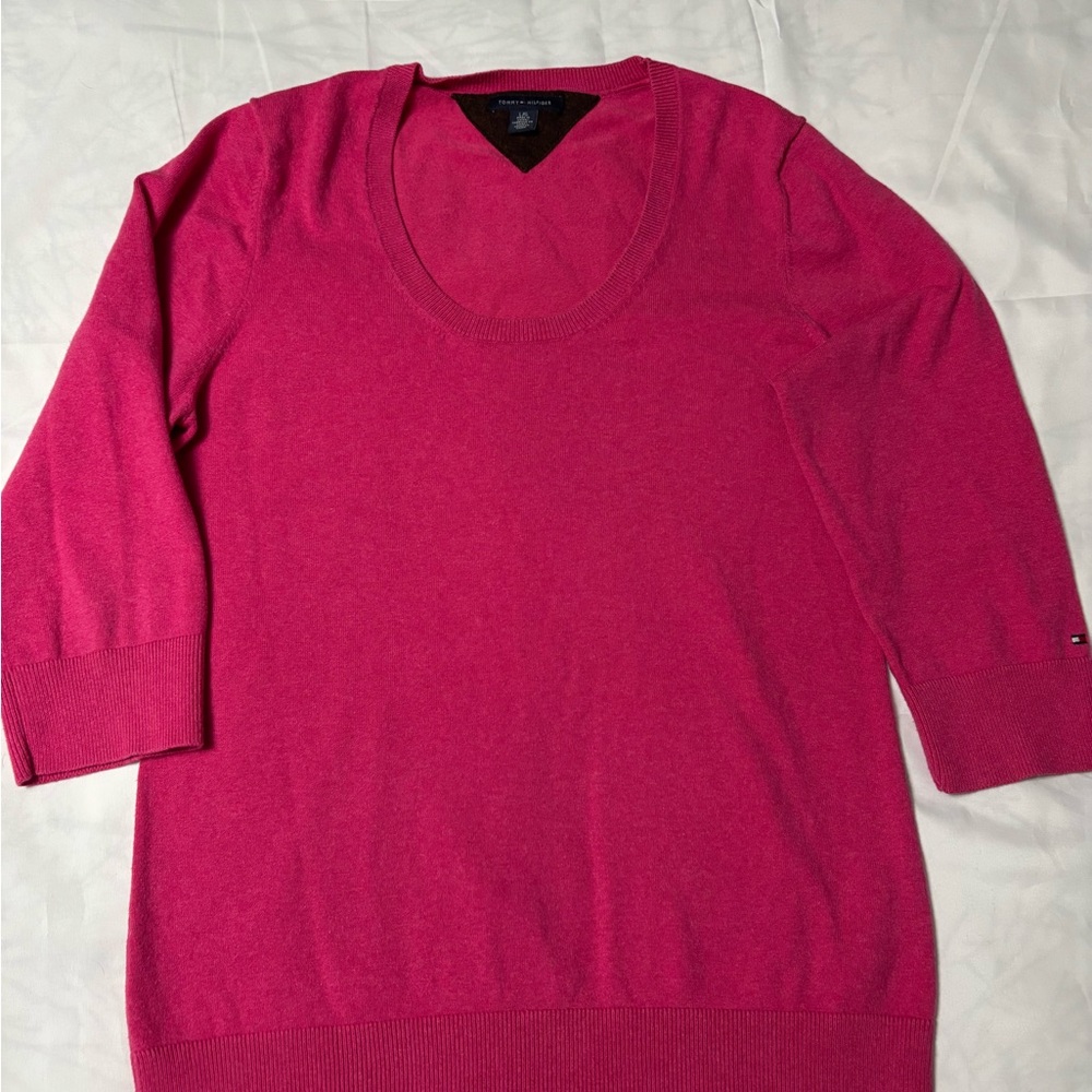 Tommy Hilfiger Women's 3/4 sleeve Sweater in Vibrant Pink L